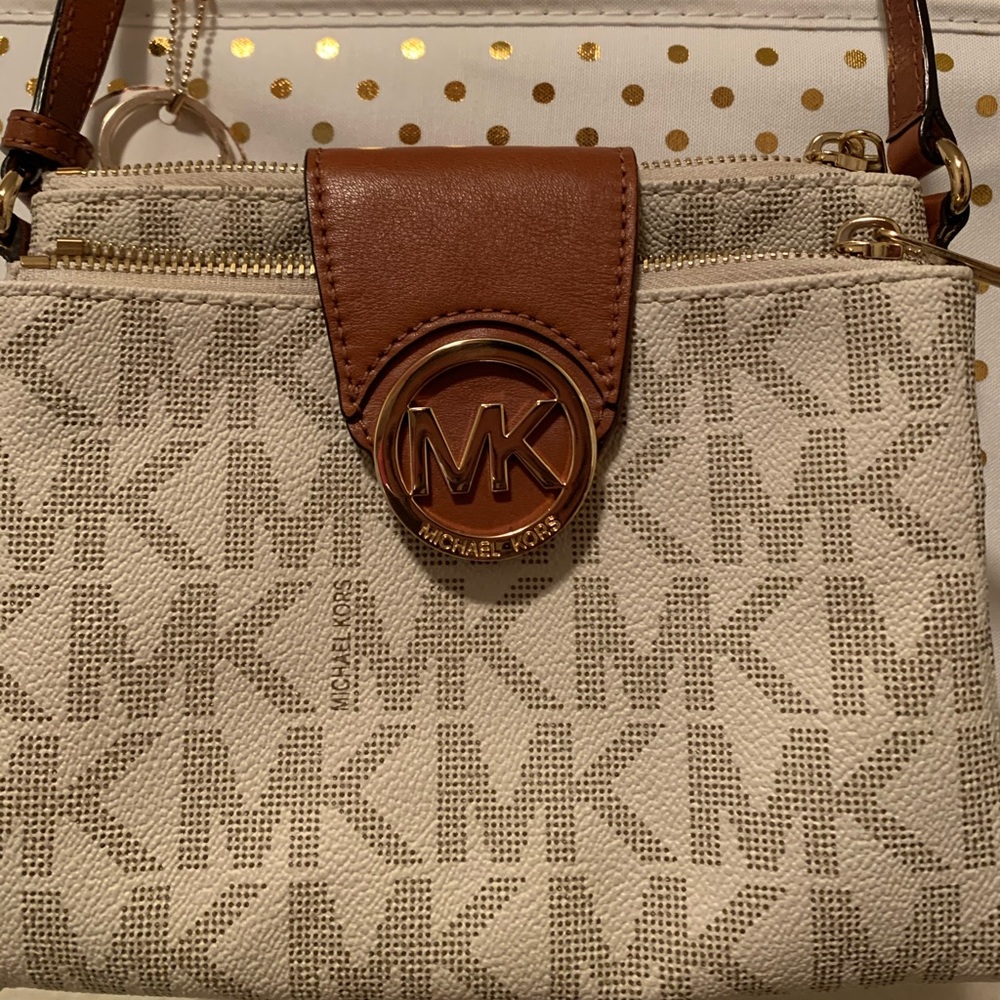 MK CrossBody - Picture 2 of 3